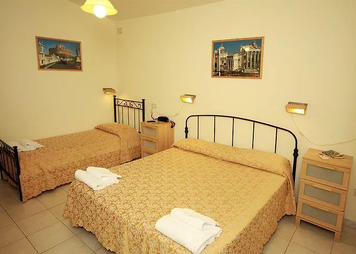 Hotel Lucia *