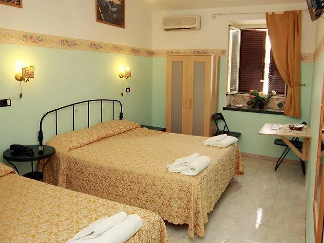 Hotel Lucia *